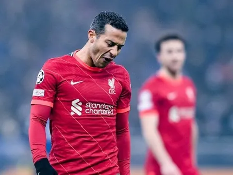 Klopp tiết lộ lý do Thiago không thể đá trận CK Cúp Liên đoàn