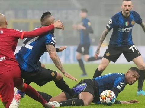 Klopp tung chiêu, Liverpool lật ngược ván cờ trước Inter