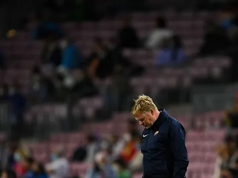 Koeman đang tái hiện hình ảnh thảm họa của Man Utd tại Barca