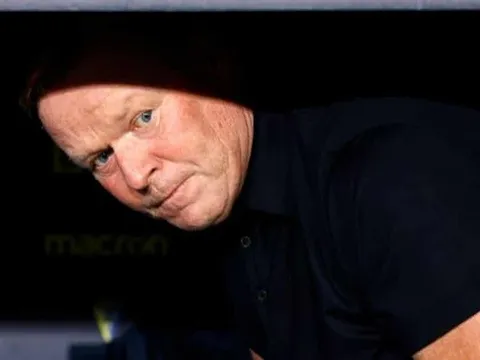 Koeman không còn đường lùi tại Barca