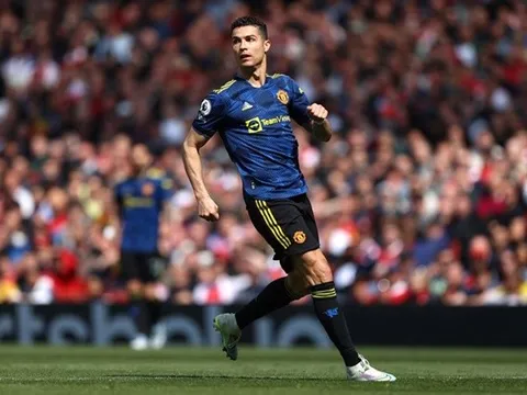 Koke hắt hủi Ronaldo