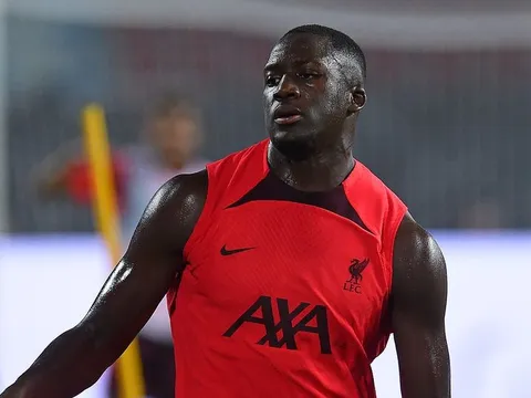 Konate: "Anh ấy là hậu vệ xuất sắc nhất thế giới"