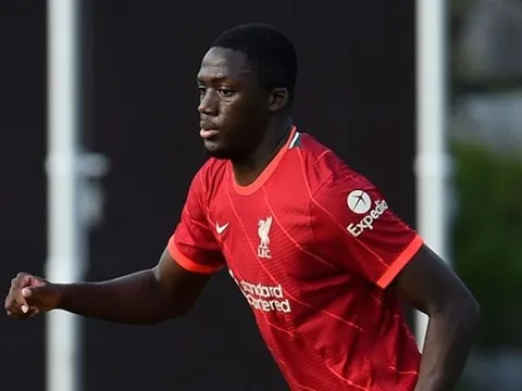 Konate đá trận đầu tiên, Klopp biết trước 1 điều