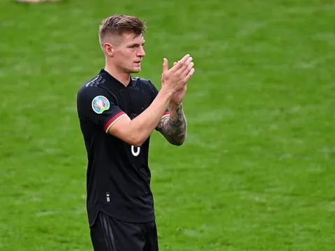 Kroos chia tay ĐT Đức, Hansi Flick nói gì?