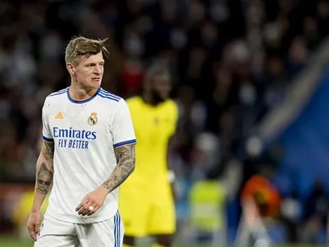 Kroos tức giận, nhưng Ancelotti đã đúng