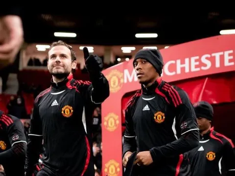 Kỳ chuyển nhượng mông lung của Man Utd