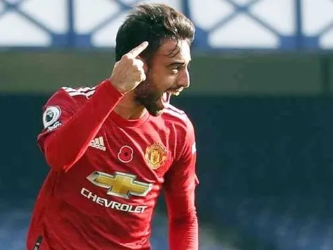 Ký "đá tảng" 70 triệu, Solskjaer mang "hiệu ứng Bruno Fernandes" về Man Utd