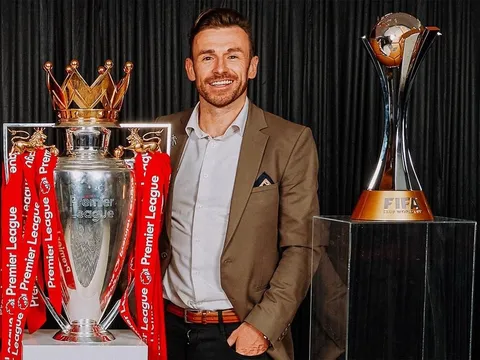 Ký hời bán lời, Liverpool đang sở hữu một thiên tài trên TTCN