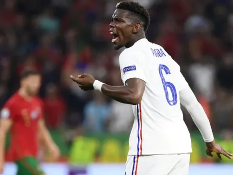 Kỹ năng chuyền bóng bậc thầy của Paul Pogba ở trận Bồ Đào Nha