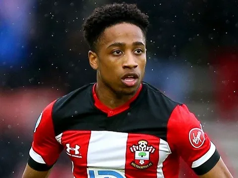 Thay Wan-Bissaka, M.U lại giáp mặt Arsenal trên TTCN