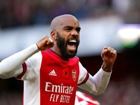 Xác nhận: Ký xong hợp đồng, Lacazette chính thức có bến đỗ mới