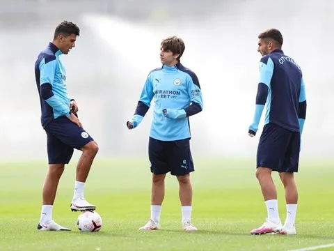 Lahm ca ngợi bộ đôi tại Man City, có thể kể thừa lứa thế hệ vàng TBN