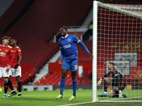 Lại sút tung lưới Man Utd, Danny Welbeck lập kỷ lục không ngờ