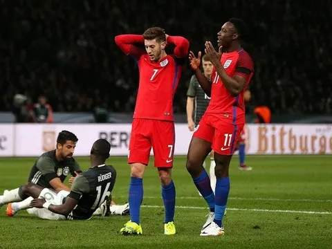 Lallana thuyết phục cựu sao Arsenal ở lại Premier League