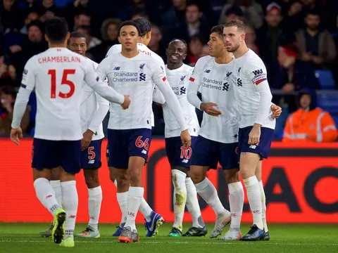 Làm chủ bóng chết, bí quyết bất bại của Liverpool