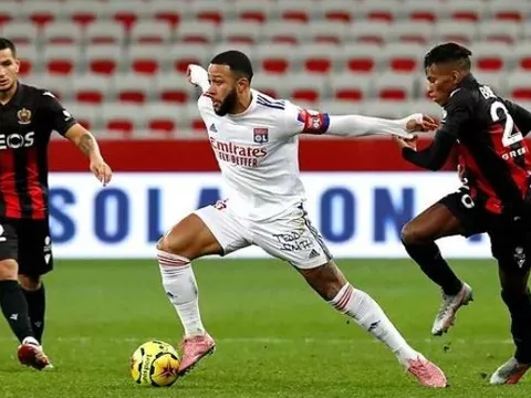 Làm điều đơn giản, Barcelona sẽ có được Depay