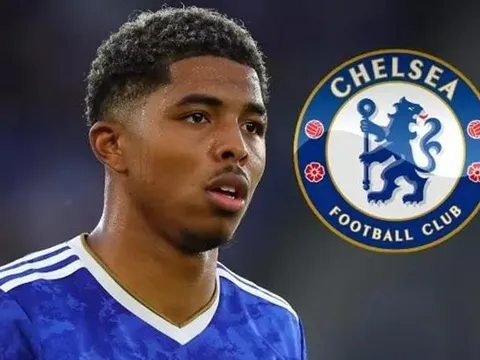 Làm loạn đòi đến Chelsea, Fofana nhận án phạt