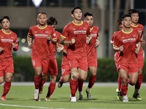 Làm nên lịch sử, ĐT Việt Nam vẫn cần giữ đôi chân trên mặt đất