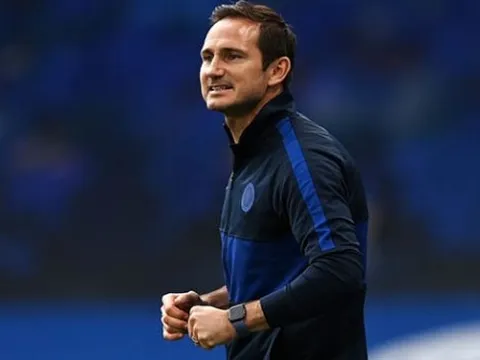"Lampard đang có một Trent Alexander-Arnold khác ở Chelsea..."