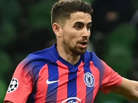 Jorginho nhảy chân sáo sút hỏng penalty, Lampard nói thẳng 1 câu