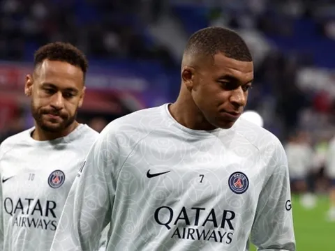Lãnh đạo PSG: 'Sai lầm khi chiêu mộ cả Neymar và Mbappe'