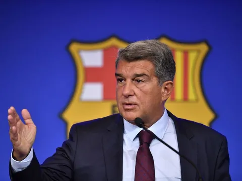 Laporta muốn tái hợp với Messi