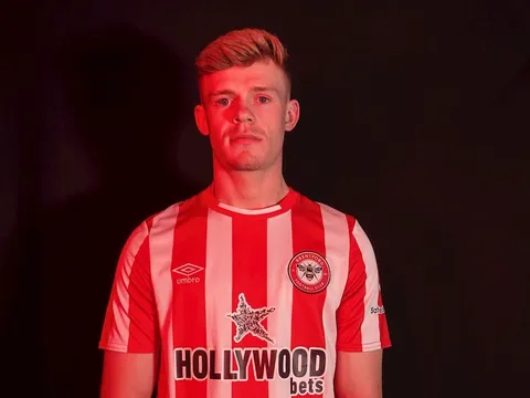 CHÍNH THỨC! Brentford công bố tân binh thứ 2, giá 17 triệu bảng