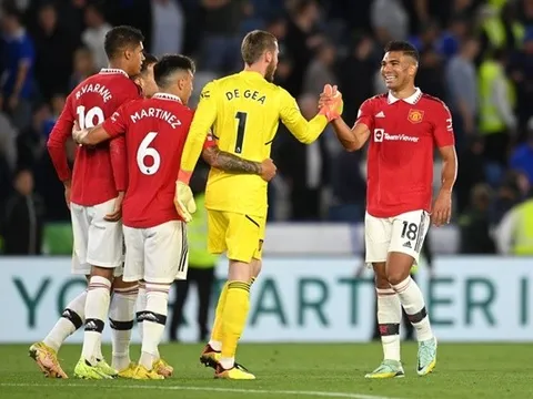 Lật chuyển tình thế, sao Man Utd khiến De Gea 'ngả mũ'