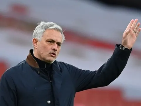 Lật mặt Mourinho, Arsenal hoàn tất hợp đồng 4 năm với máy phối bóng