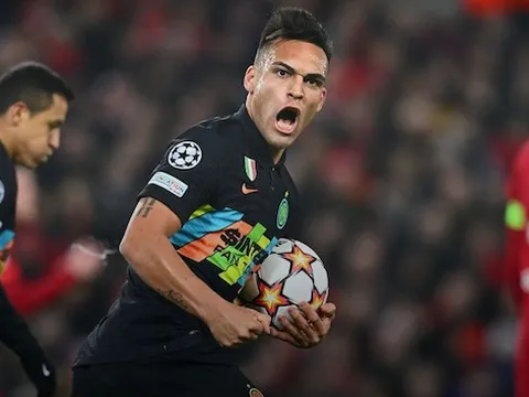 Nhìn Martinez phá lưới Liverpool, người ta mới thấy Arteta đã đúng