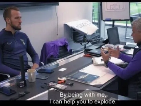 Lấy lòng trò mới, Mourinho nói xấu M.U ngay lần đầu gặp Harry Kane