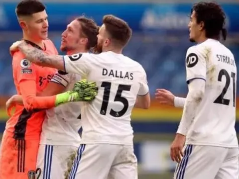 Leeds từ chối đàm phán với Man United