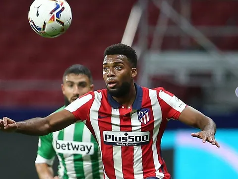 "Bom xịt" tệ hại, Simeone vẫn bênh vực