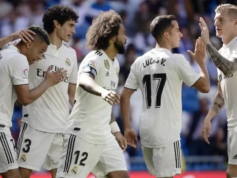 Lên bàn mổ, "số 7 lởm" đóng luôn cánh cửa tương lai ở Real?