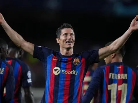 Lewandowski vào danh sách 'bốn bể là nhà'