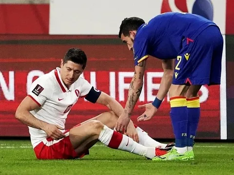 Bayern Munich gặp toàn "thú dữ" đúng thời điểm Lewandowski chấn thương