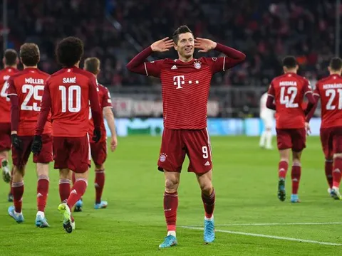 Lewandowski lập hattrick trong 11 phút, Bayern thắng hủy diệt 7-1