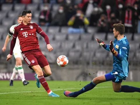 Lewandowski, Neuer đi vào lịch sử Bundesliga