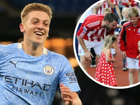 Liam Delap: Sao mai Man City, con trai của "thần" ném biên EPL