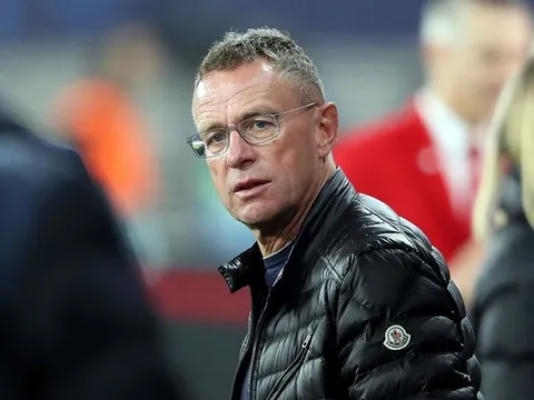 Liên tiếp gây thất vọng, sao Chelsea vẫn được xem là "Johan Cruyff 2.0"