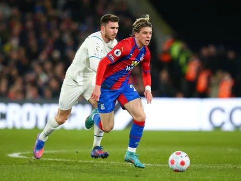 “Lính đánh thuê” của Chelsea lọt tầm ngắm 2 Gã khổng lồ