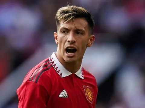 Trung vệ thép của Man Utd gặp rắc rối khi trở về ĐTQG