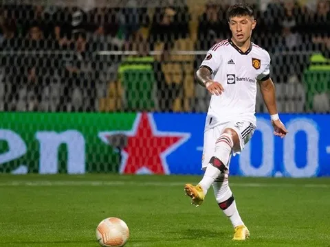 Lisandro Martinez: "Anh ấy là một huyền thoại đối với tôi"