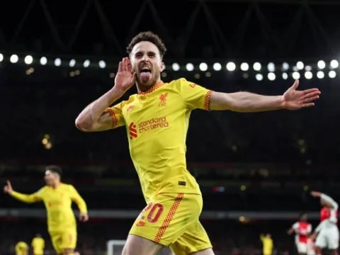 'Liverpool có 1 cầu thủ giống De Bruyne'