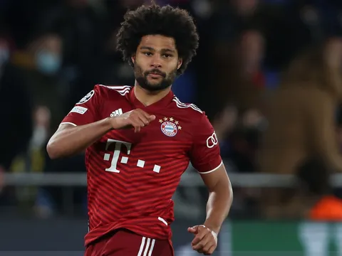 Liverpool đàm phán với người cũ Arsenal, Real 'lo sốt vó'