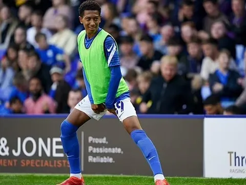 Liverpool dẫn đầu cuộc đua chiêu mộ em trai Jude Bellingham