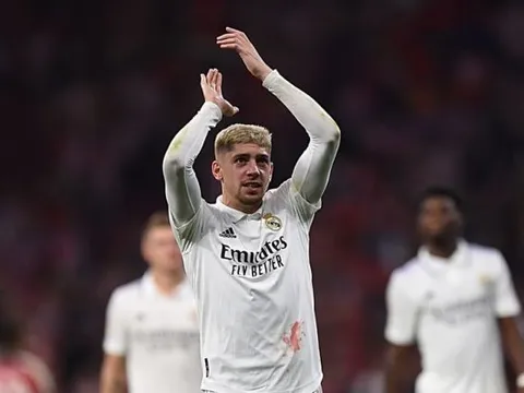 Liverpool được khuyên nổ bom tấn thách thức Man City