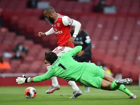 Liverpool hạ gục Arsenal, Gary Neville khen ngợi đặc biệt 1 cái tên