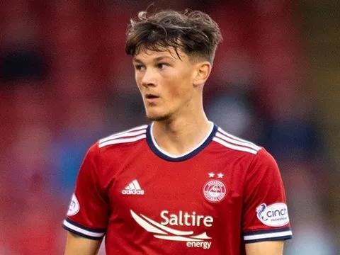 Liverpool muốn nẫng tay trên Man Utd