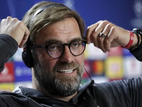 'Liverpool nên bán 2 cầu thủ dự bị đó đi'